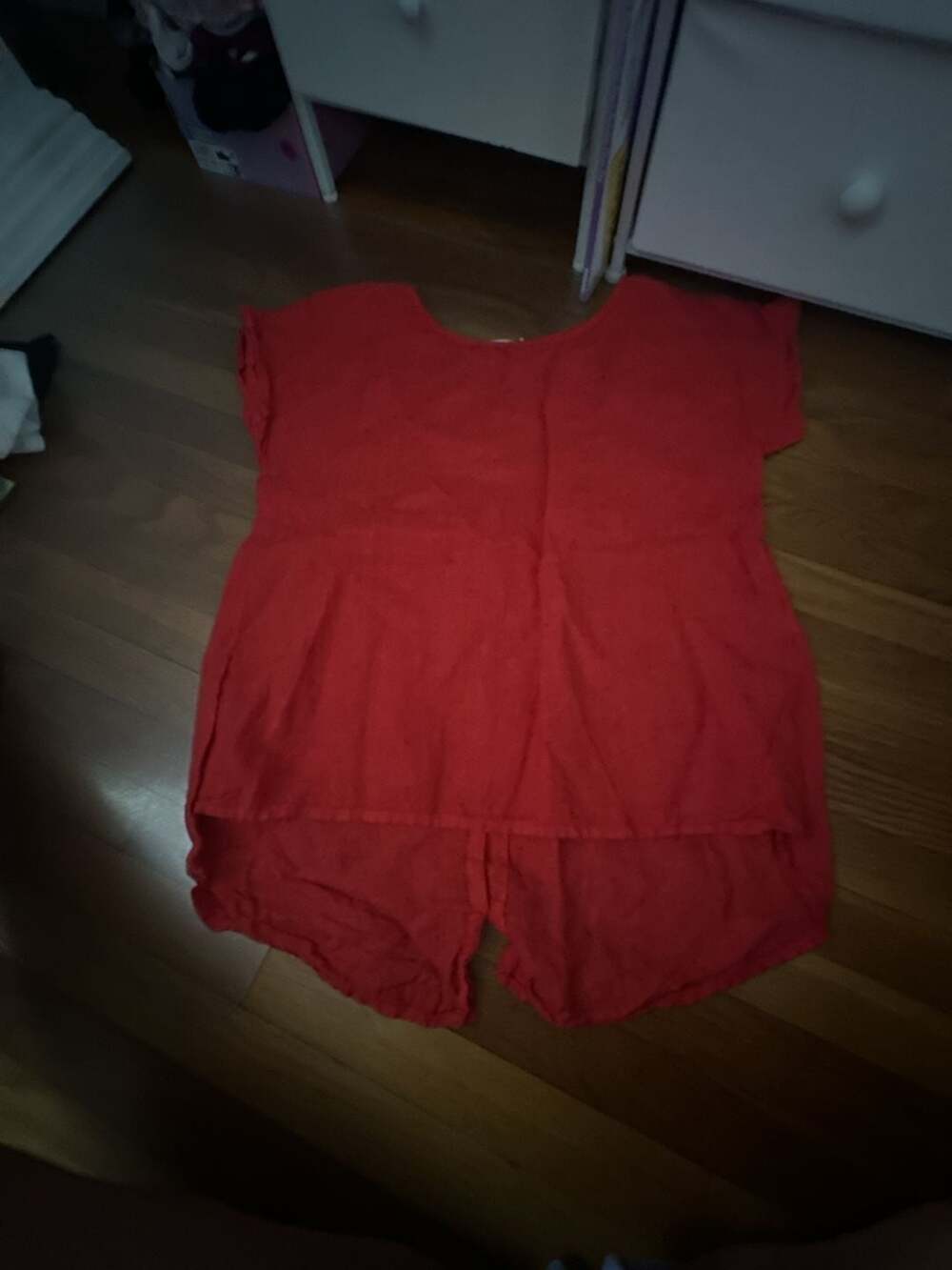 Terzo Millennio Red Linen Button-Back High-Low Blouse Top